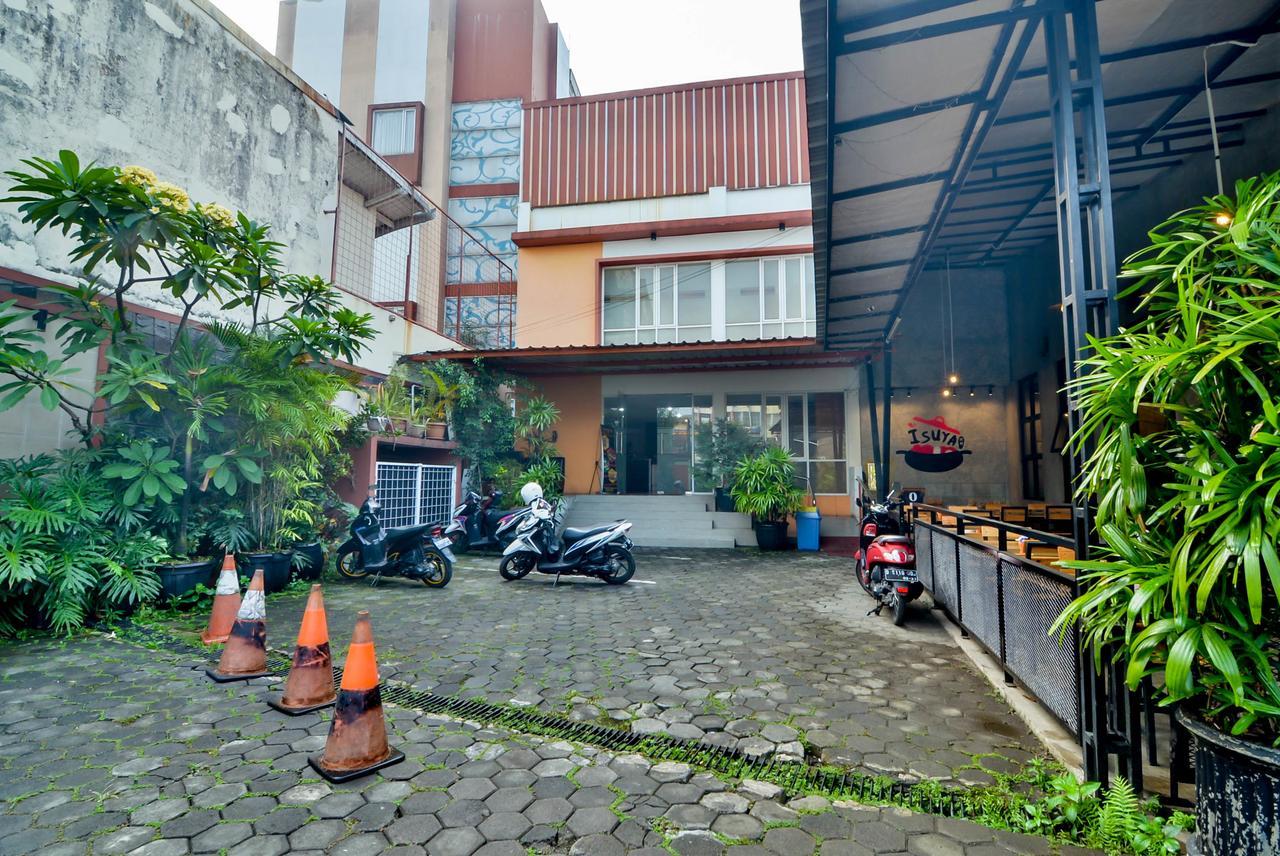 Image Hotel And Resto Bandung Eksteriør billede