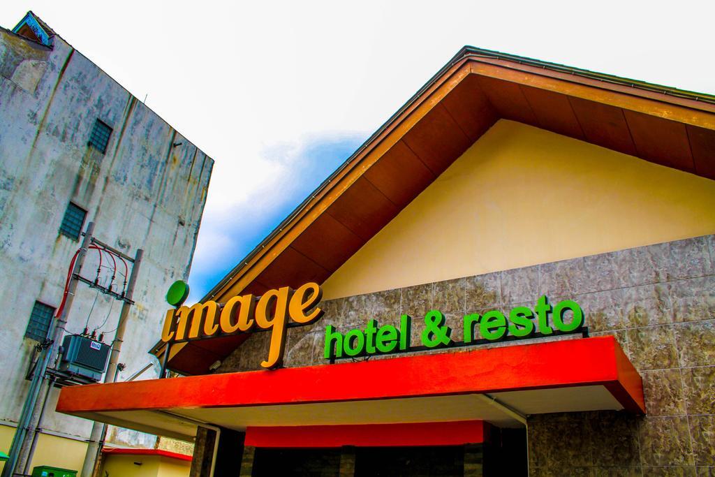 Image Hotel And Resto Bandung Eksteriør billede
