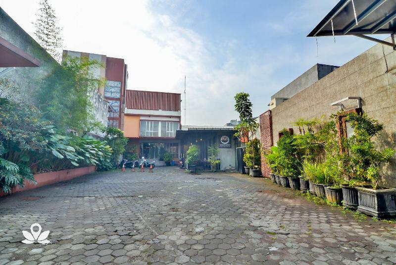 Image Hotel And Resto Bandung Eksteriør billede